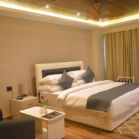 Hotel Essence Grandeur Guwahati Esterno foto